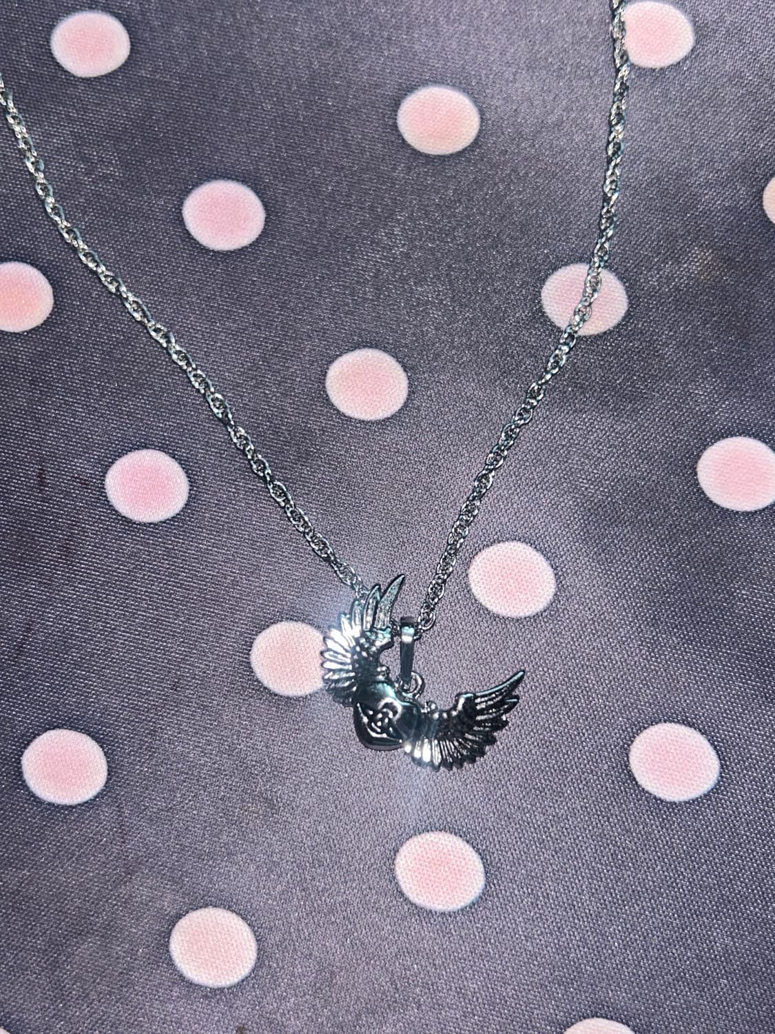 비비안웨스트우드 날개 목걸이 상품이미지1