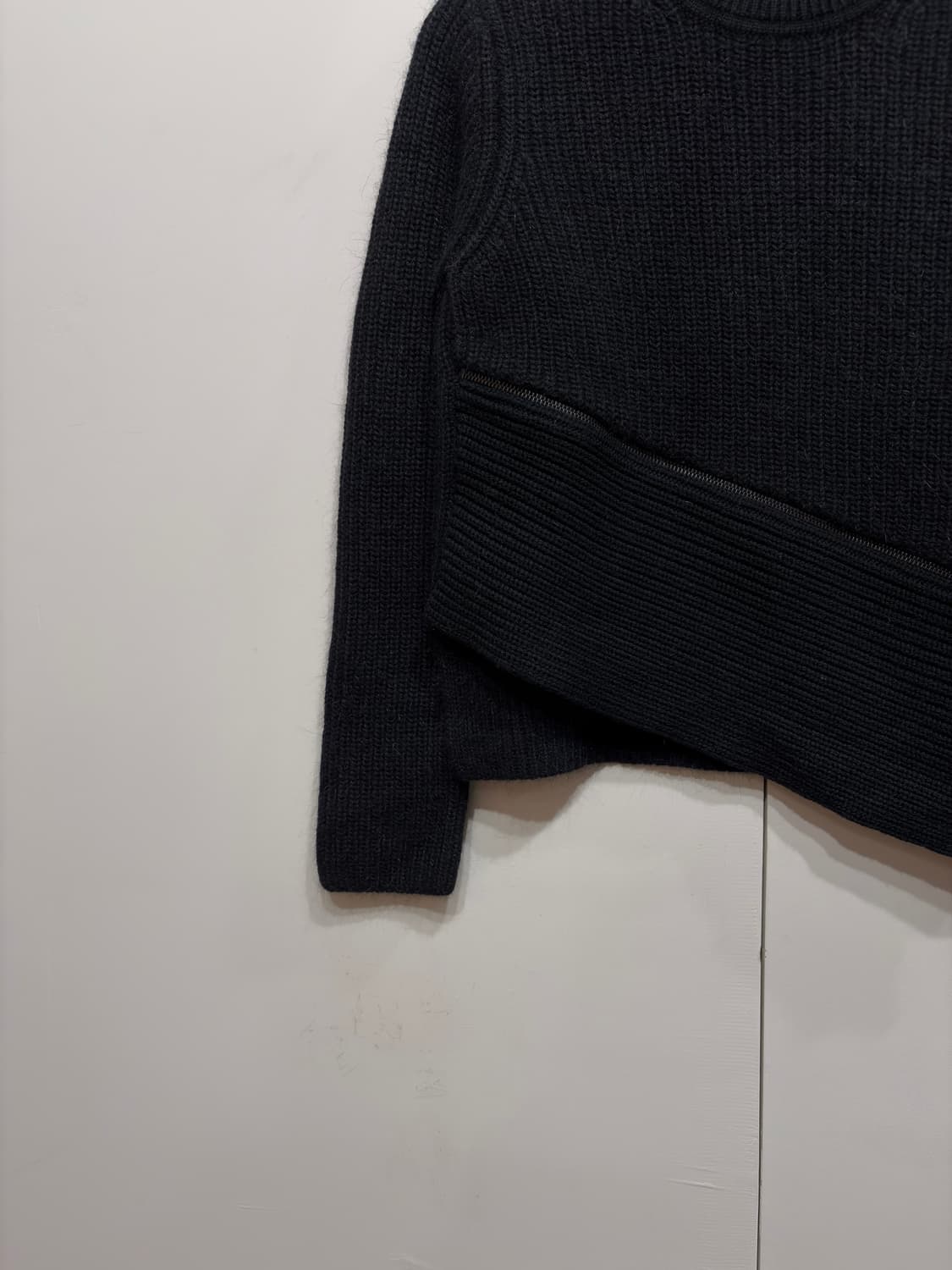 엠포리오 아르마니 사이드 슬릿 앙고라 니트 상품이미지4