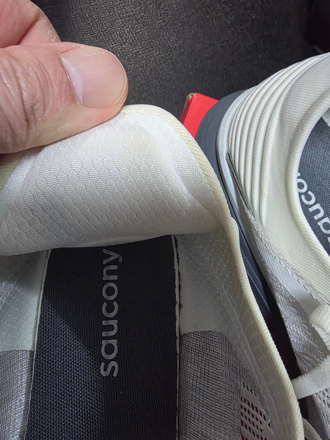 Saucony 엔돌핀 엘리트 2 운동화  /사이즈 290 팔아요 !!  상품이미지9