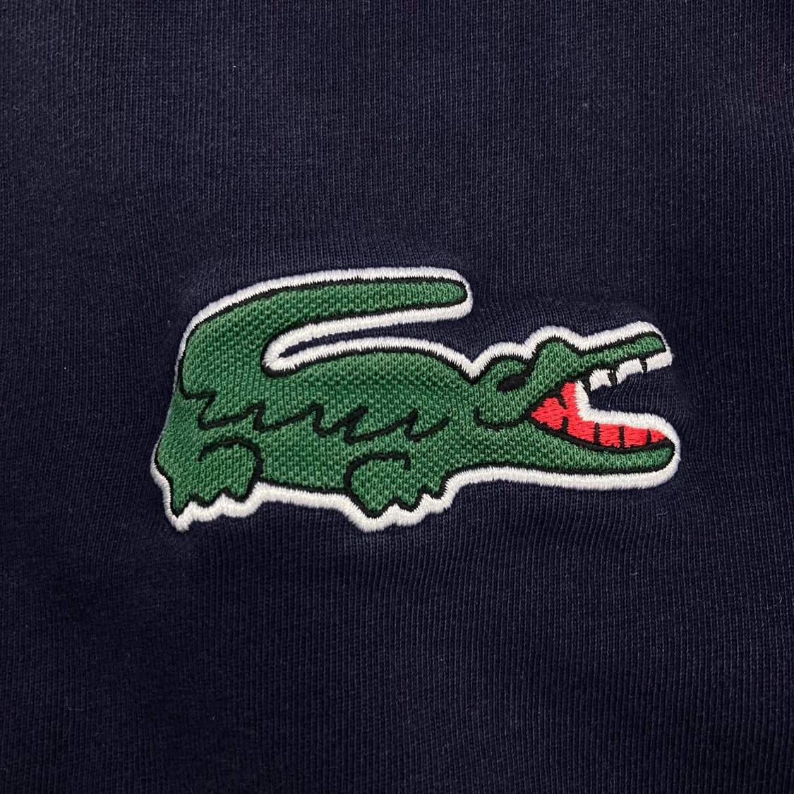 라코스테 네이비 컬러 스몰 로고 맨투맨 상품이미지2