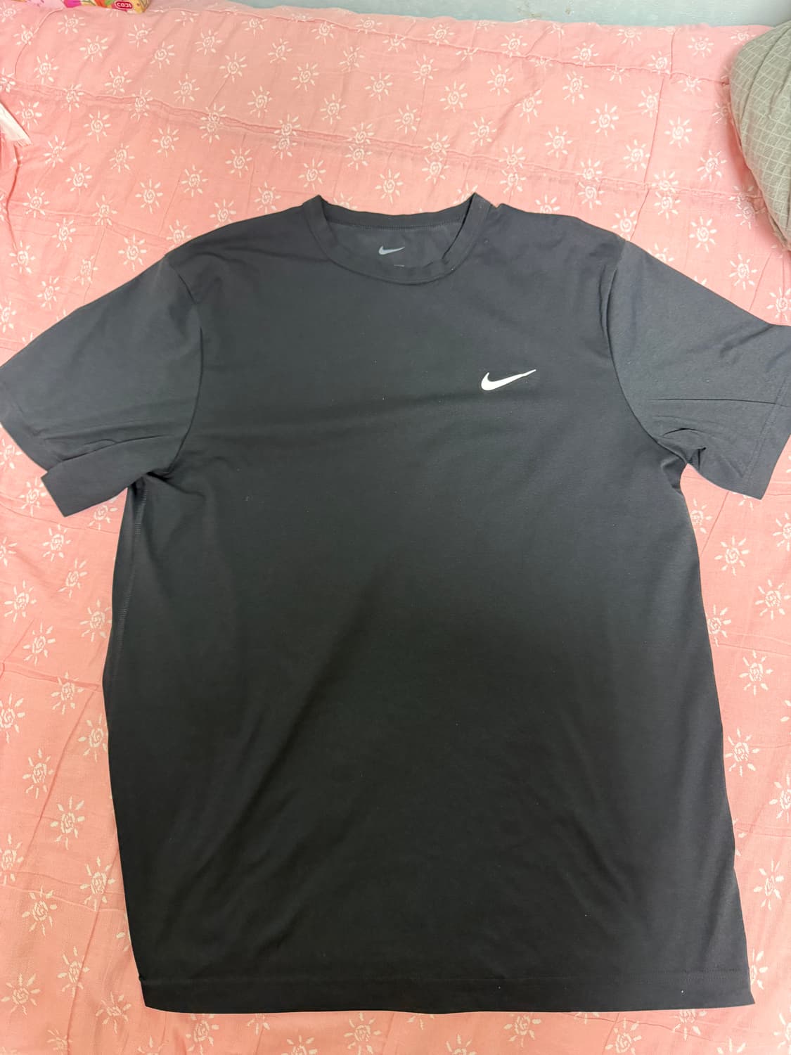 나이키 드라이핏 반팔티 L사이즈 실착1회 새상품급 판매 상품이미지1