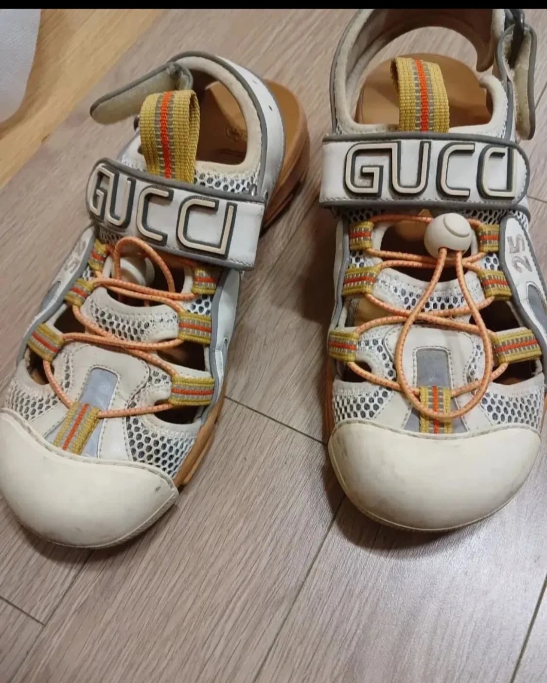 구삐 틴셀 스포트 샌들 상품이미지2