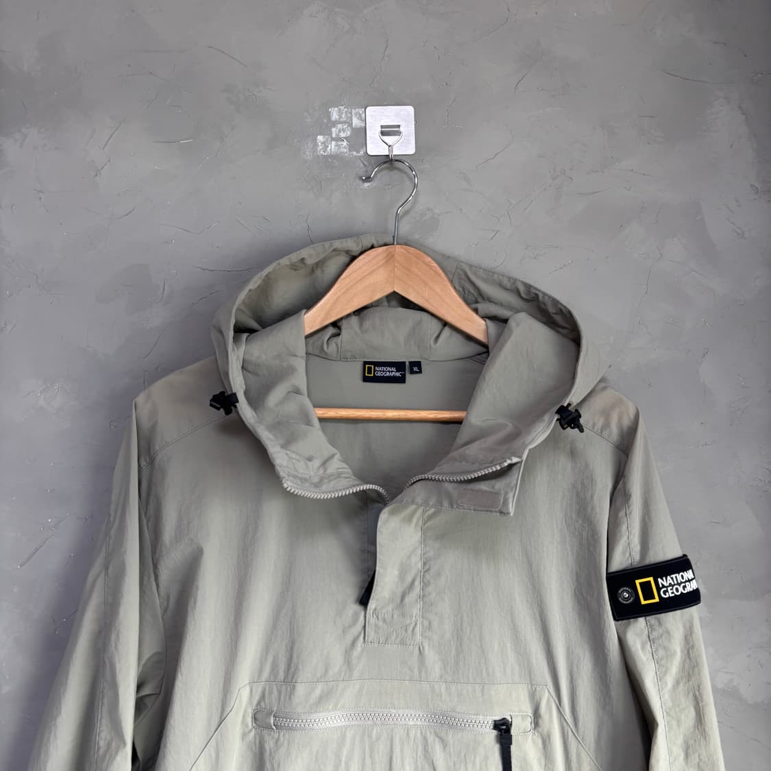 네셔널지오그래픽 아노락 바람막이 베이지 카키 상품이미지2
