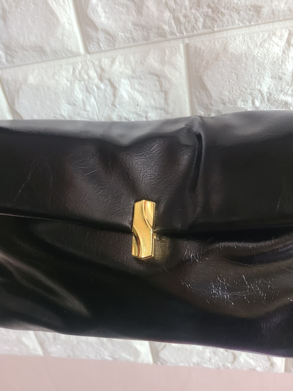 카레스 앤 헤카 블랙 숄더백 상품이미지2