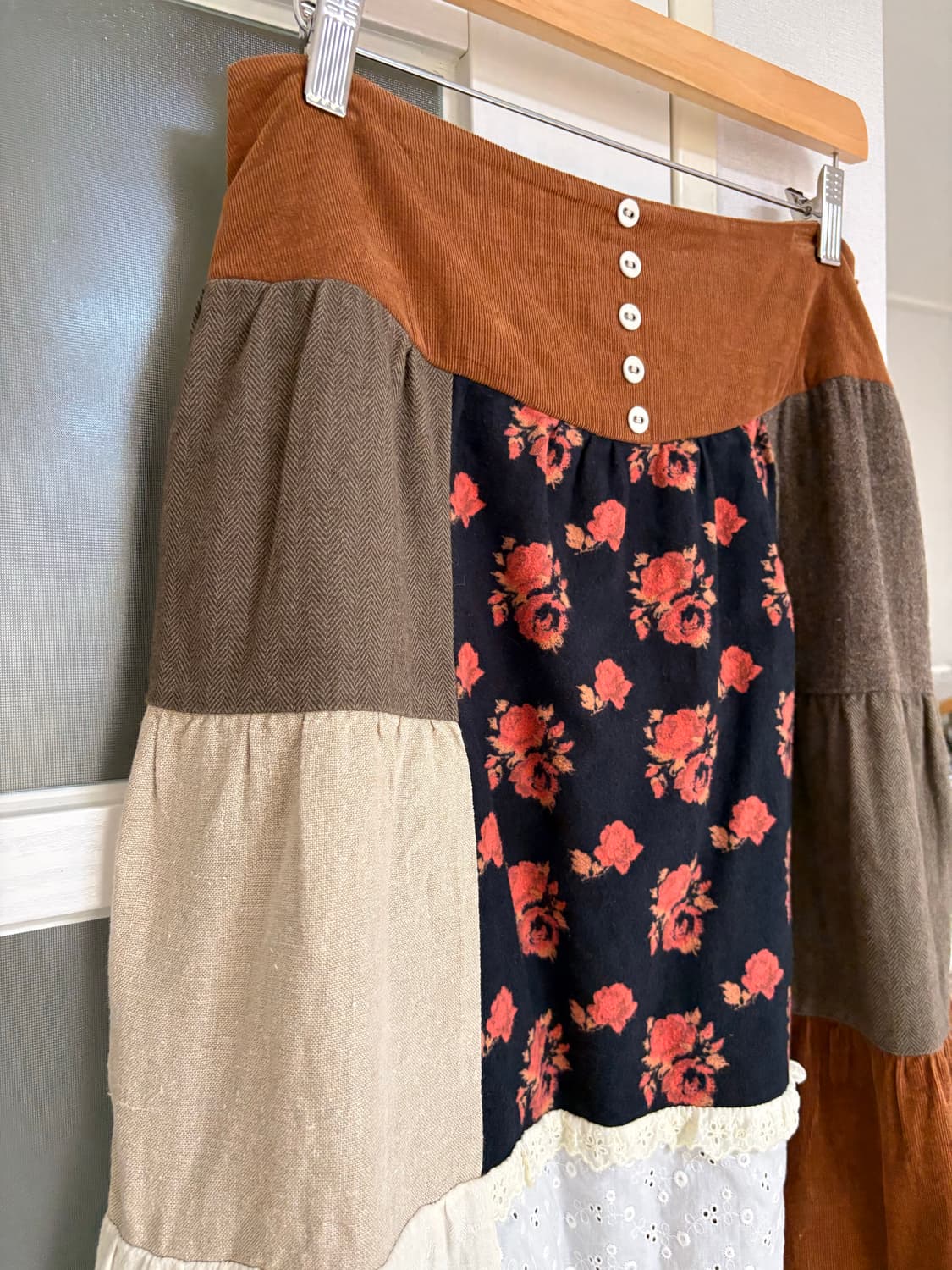 브라운 패치 미디 스커트 상품이미지2