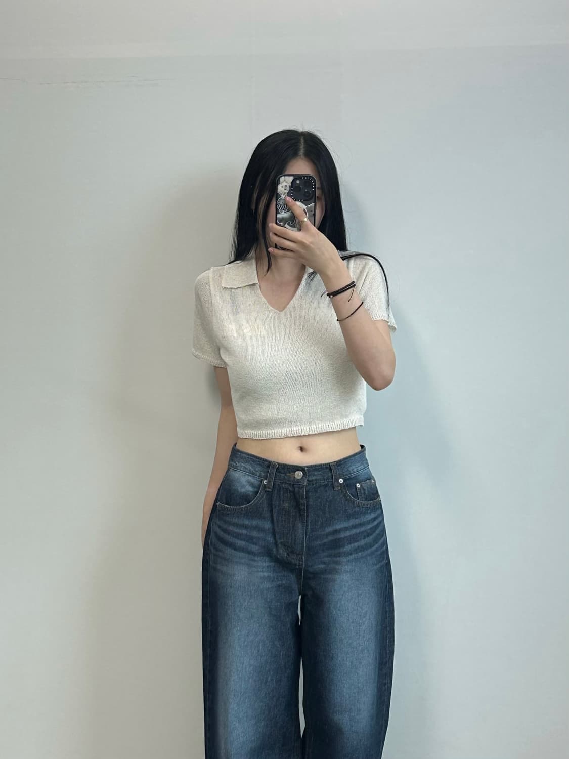미스치프 자수로고 브이넥 반팔 린넨 니트 상품이미지1