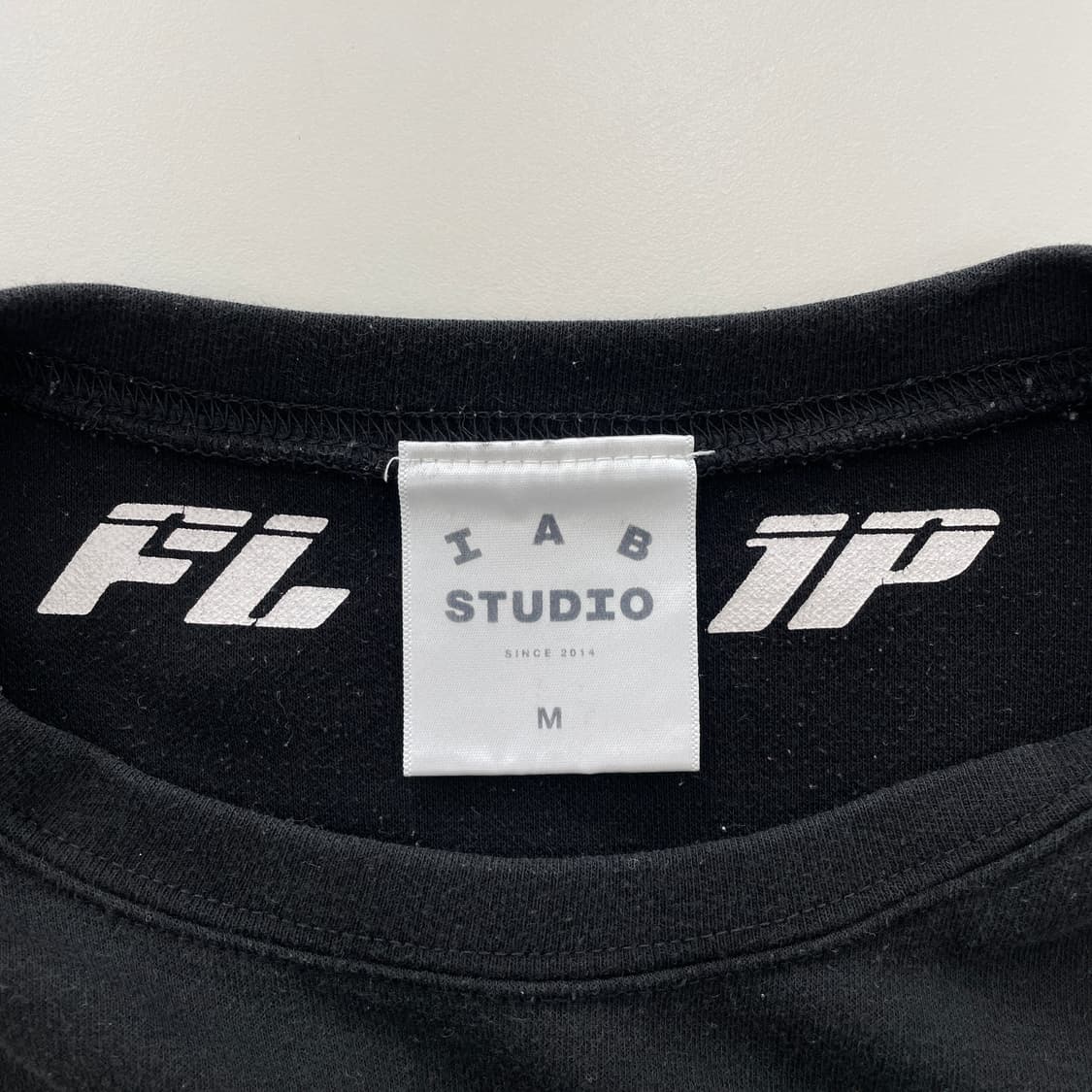 아이앱 식케이 공용95 콜라보 블랙 반할 티셔츠 상품이미지7