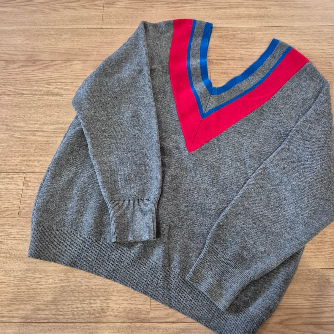 산드로 브이넥 니트 상품이미지3