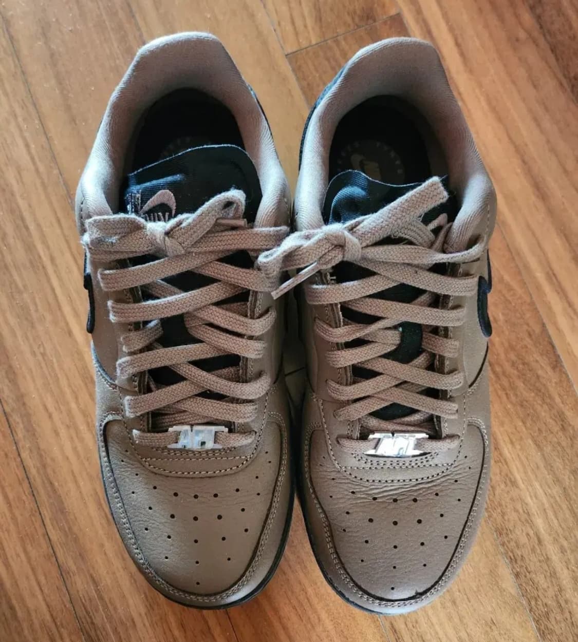 (250) 나이키 에어포스1 댄스 브라운/블랙 FJ7409-200 상품이미지2