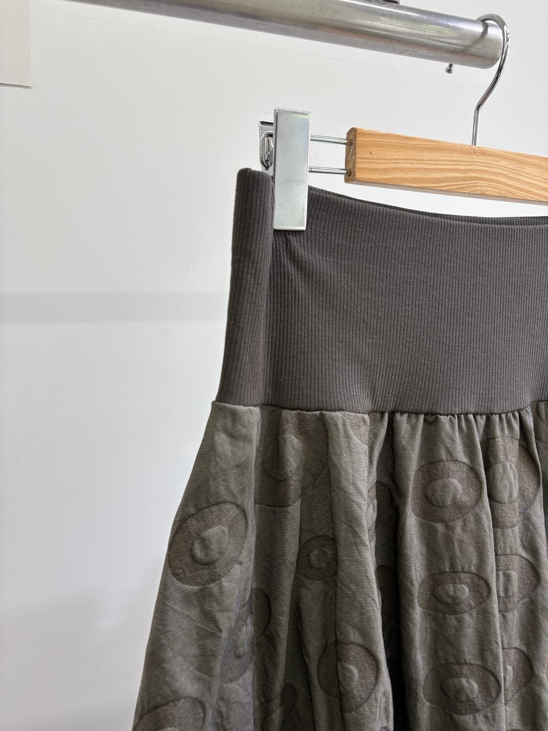 UNKNOWN 미디 스커트 상품이미지3