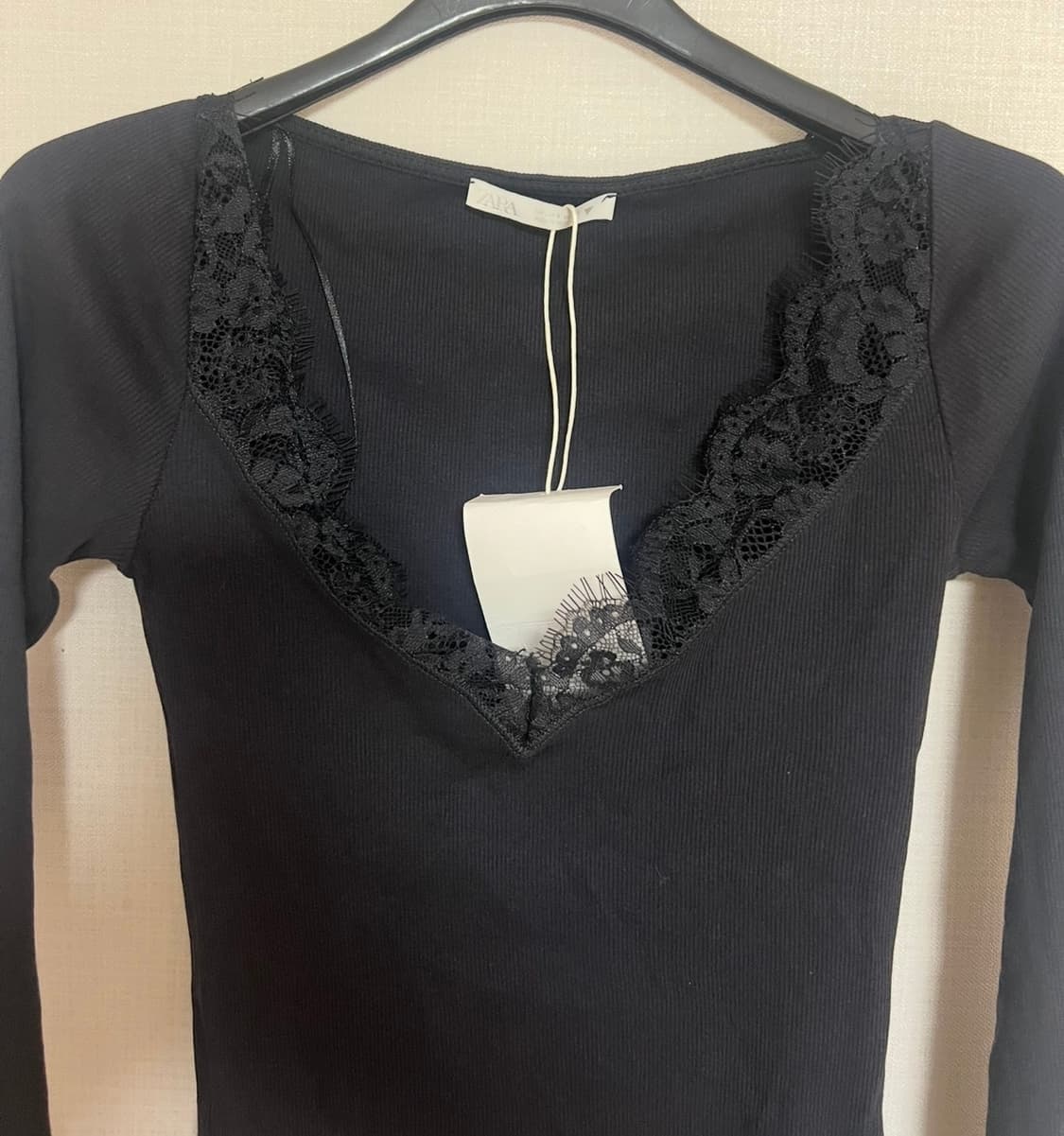 ZARA 자라 레이스 리브드 티셔츠 블랙, 자라 레이스 티셔츠 상품이미지6