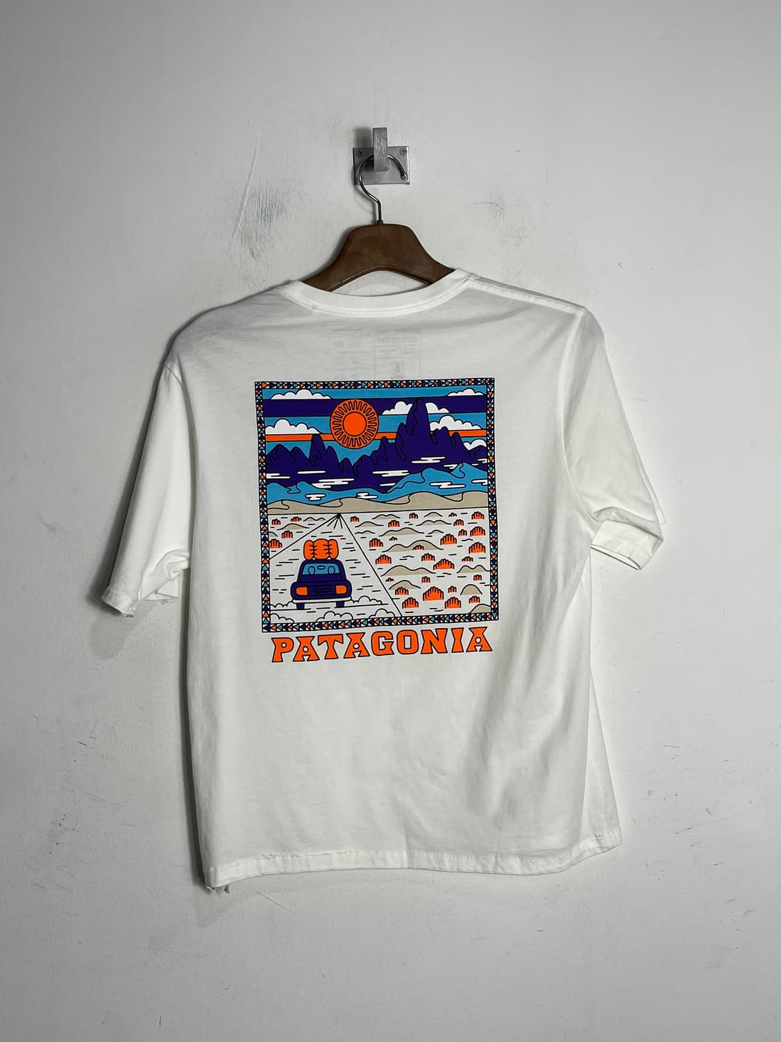 파타고니아 흰색 반팔 티셔츠 상품이미지5