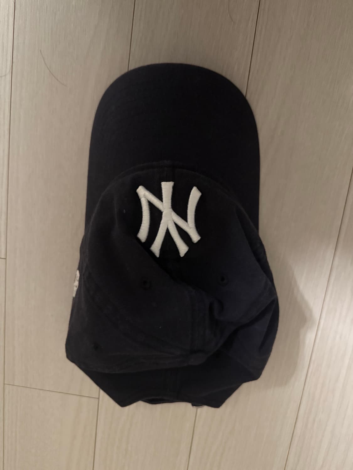 뉴에라 MOMA 볼캡 (네이비) 상품이미지1