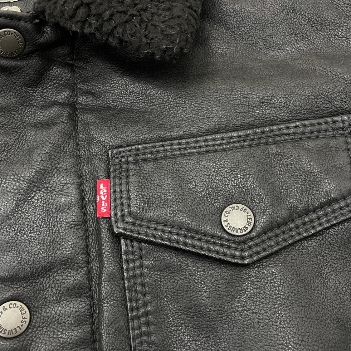 리바이스 비건레더 쉐르파 자켓  상품이미지2