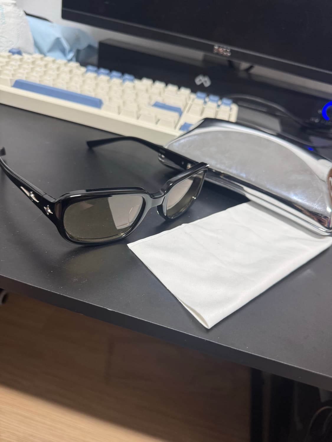 젠틀몬스터 노이저 안경(선글라스) 상품이미지1