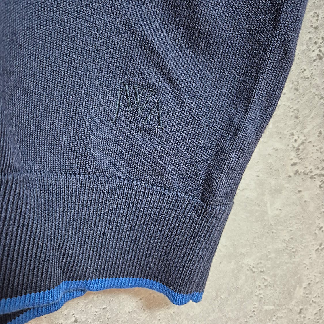 uniqlo x jw anderson 폴로 니트 상품이미지5