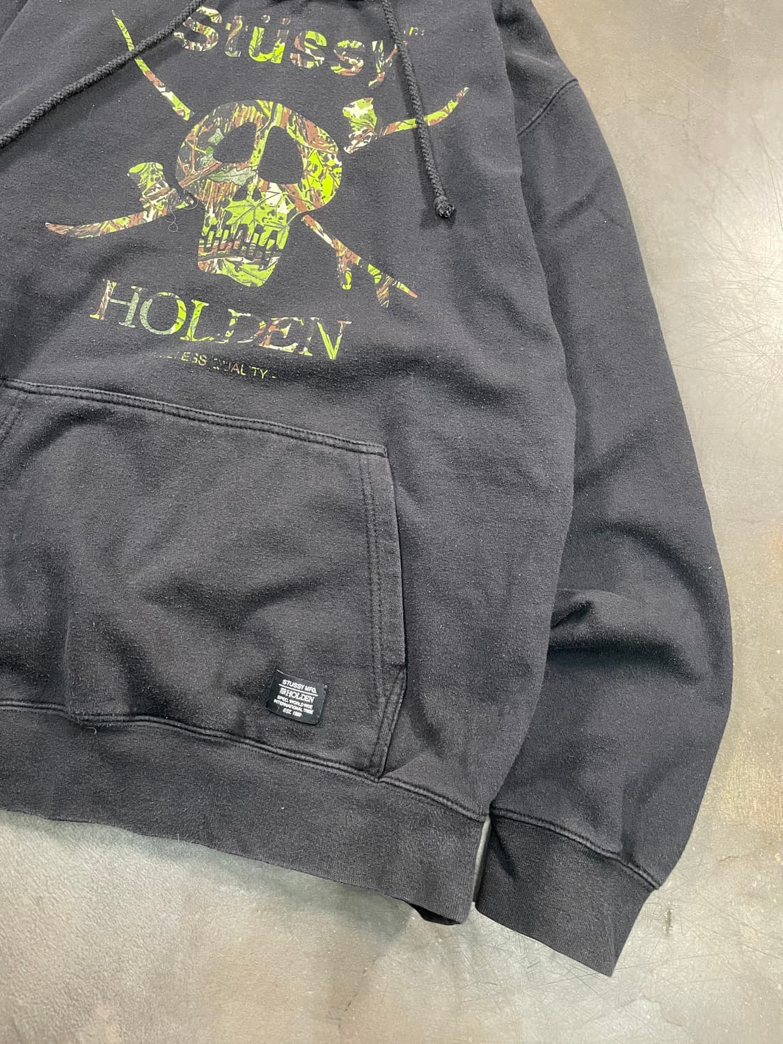 스투시 X 홀든 카모스컬 스웻후드 상품이미지3