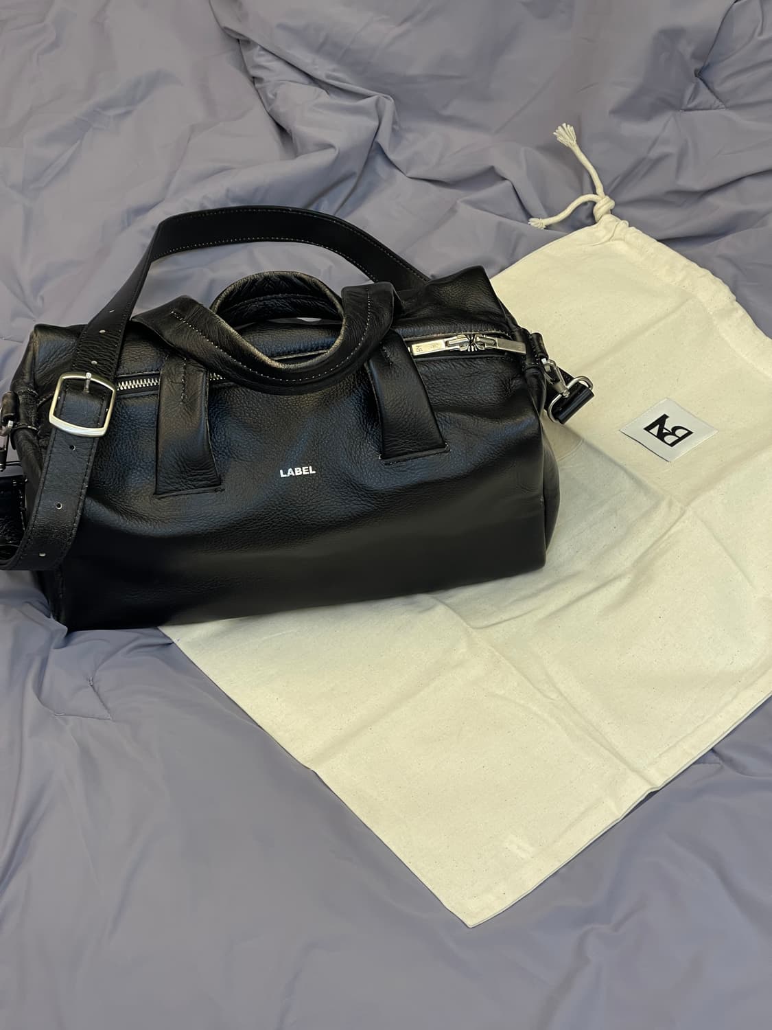 라벨아카이브 Ron bag black tan 가방 상품이미지1
