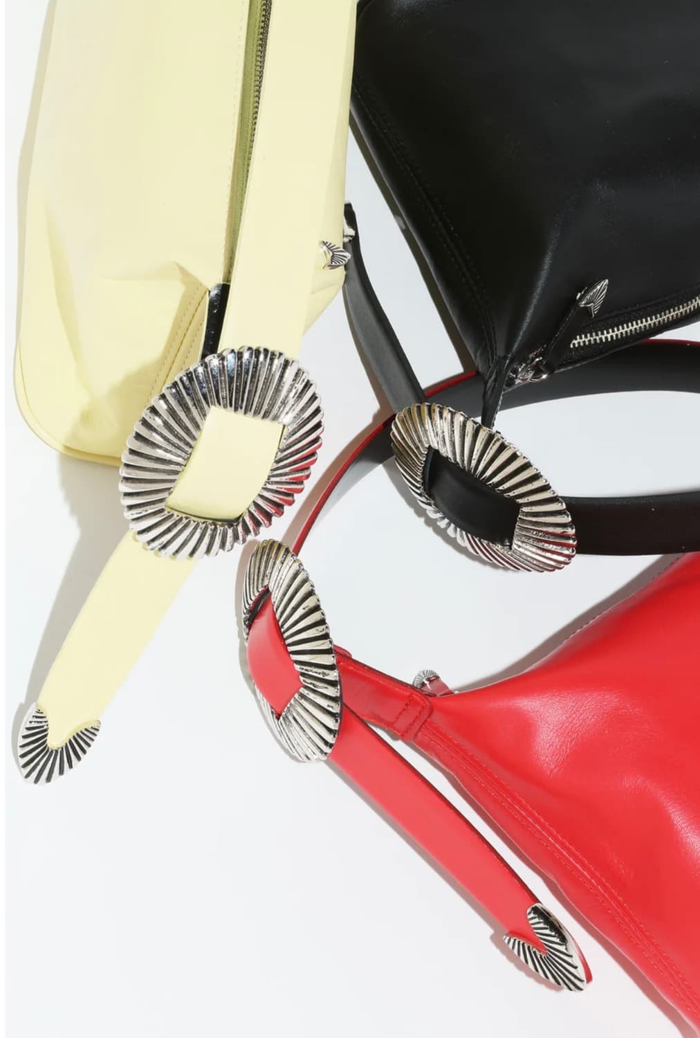 토가 25fw 버클 미니 백/블랙 상품이미지5