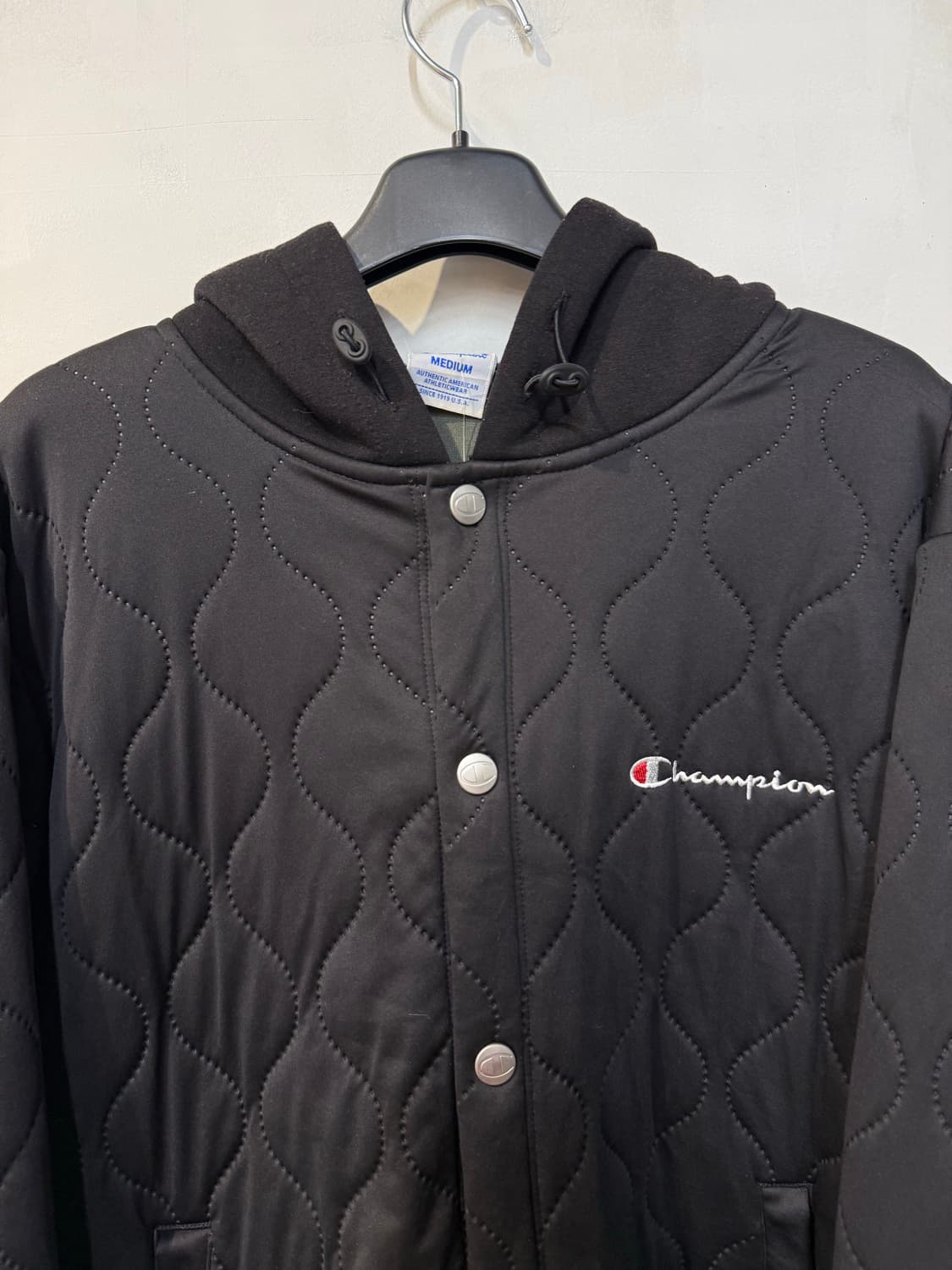 챔피온 블랙 후드경량패딩 상품이미지2