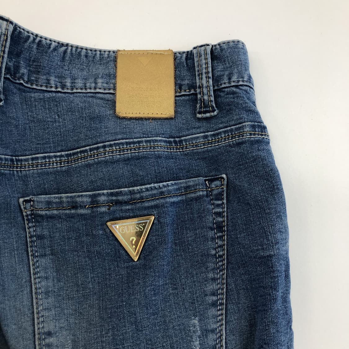 게스 프리미엄 금장 스틸로고 데님진 30 인치 상품이미지4