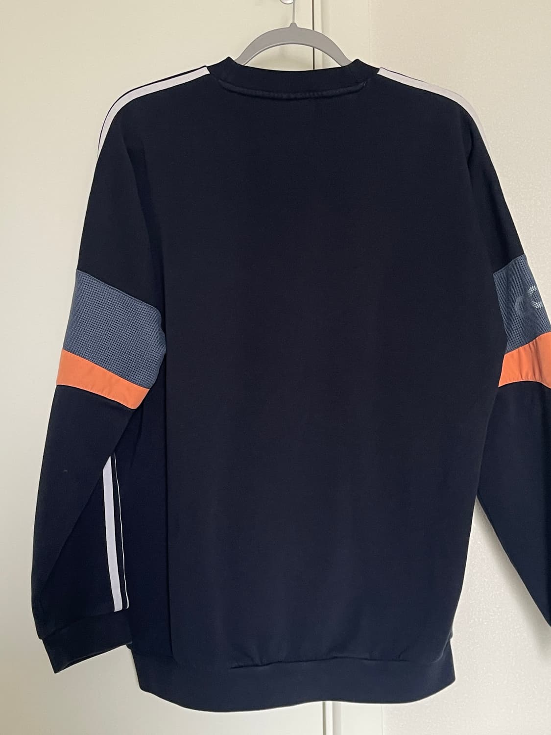 아디다스 오리지널스 TS 트레포일 스웨트셔츠 상품이미지2