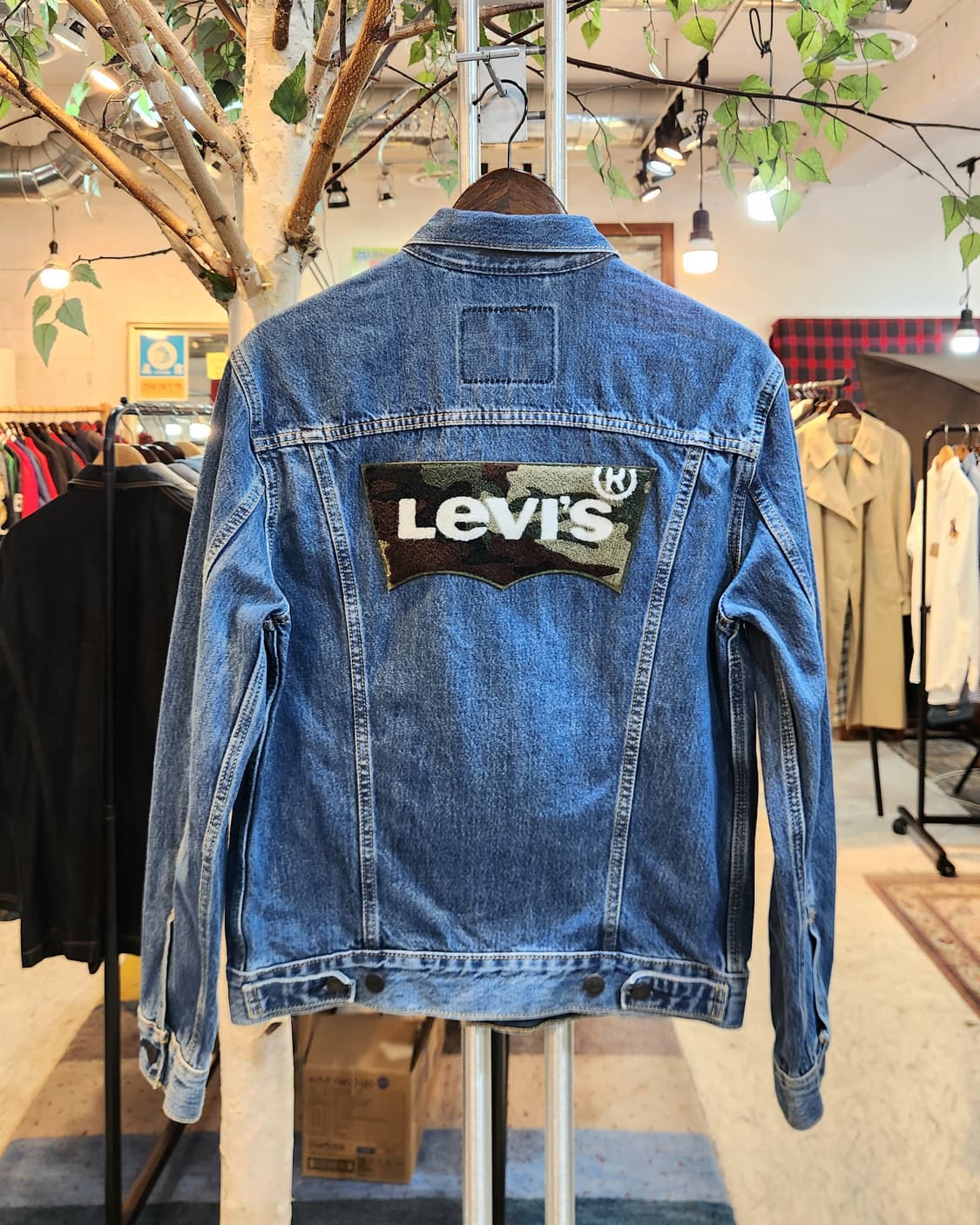 LEVIS 리바이스 카모 패치 데님 자켓 상품이미지1
