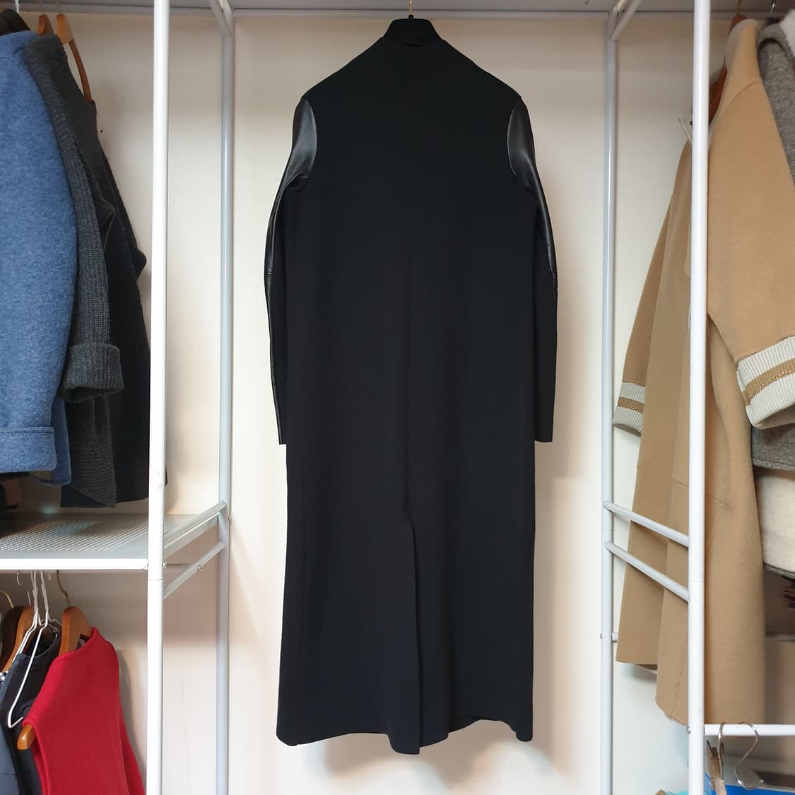 MAJE 마쥬 램스킨소매 오픈프론트 슬림 스트레이트핏 롱 코트 상품이미지5