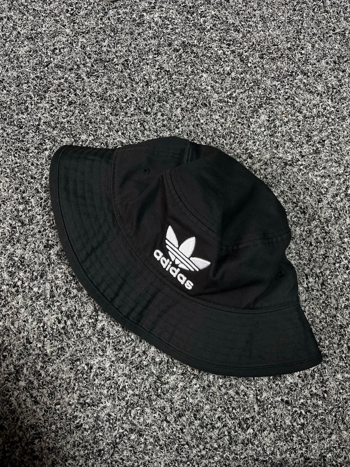 아디다스 블랙 버킷햇 벙거지 모자 상품이미지1