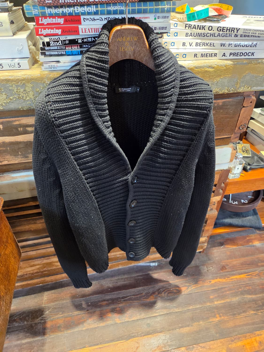 버버리 블랙라벨 숄칼라 카디건  상품이미지7