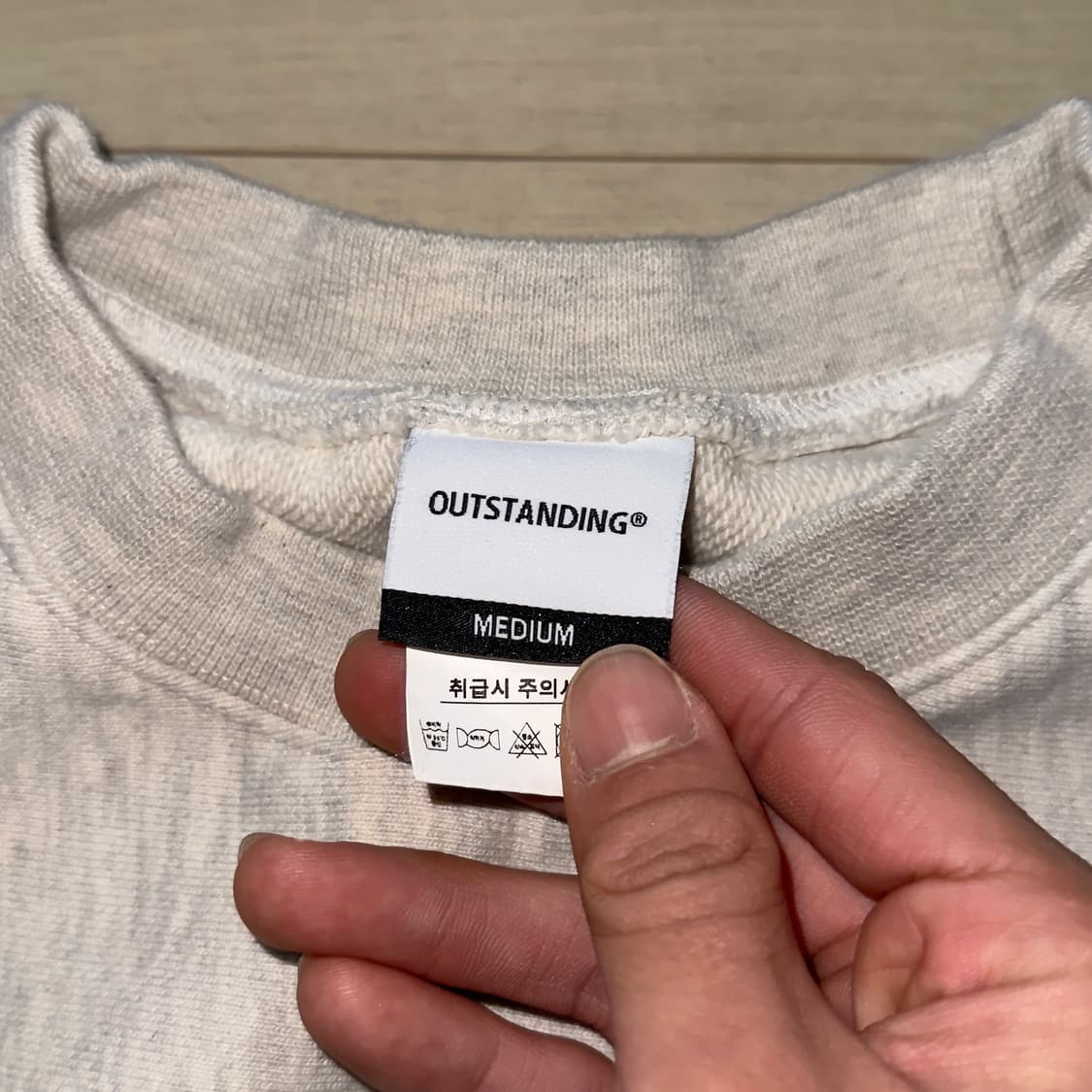 아웃스탠딩 V.S.C 맨투맨 M 상품이미지3