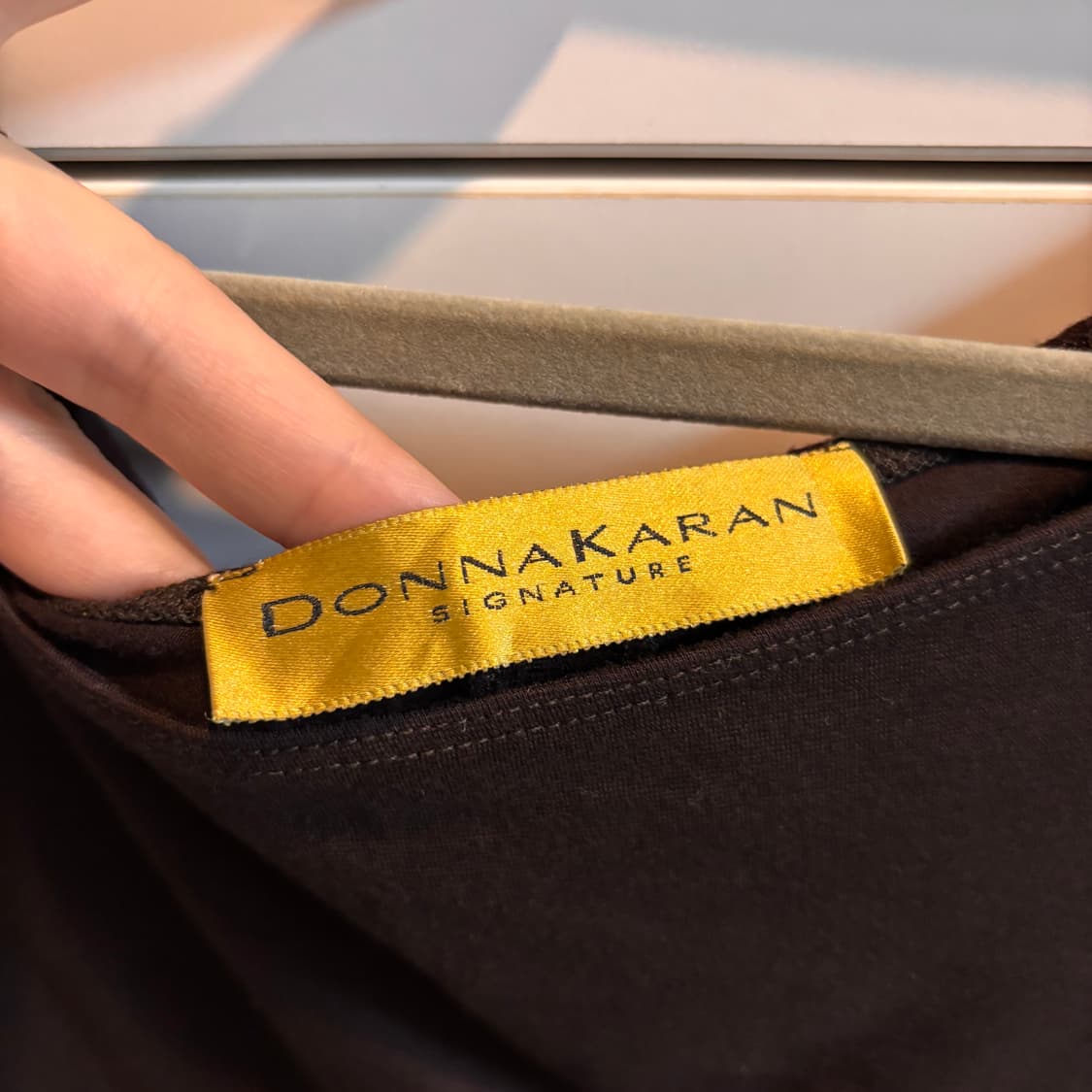 도나카란 DKNY 고급스러운 브라운 원피스 상품이미지3