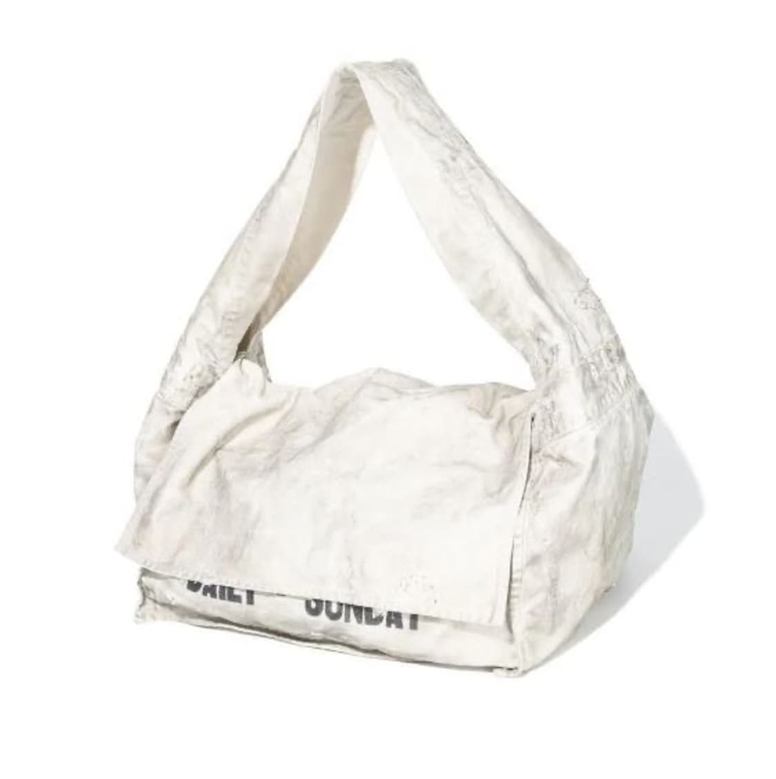 바우와우 뉴스페이퍼백 상품이미지1