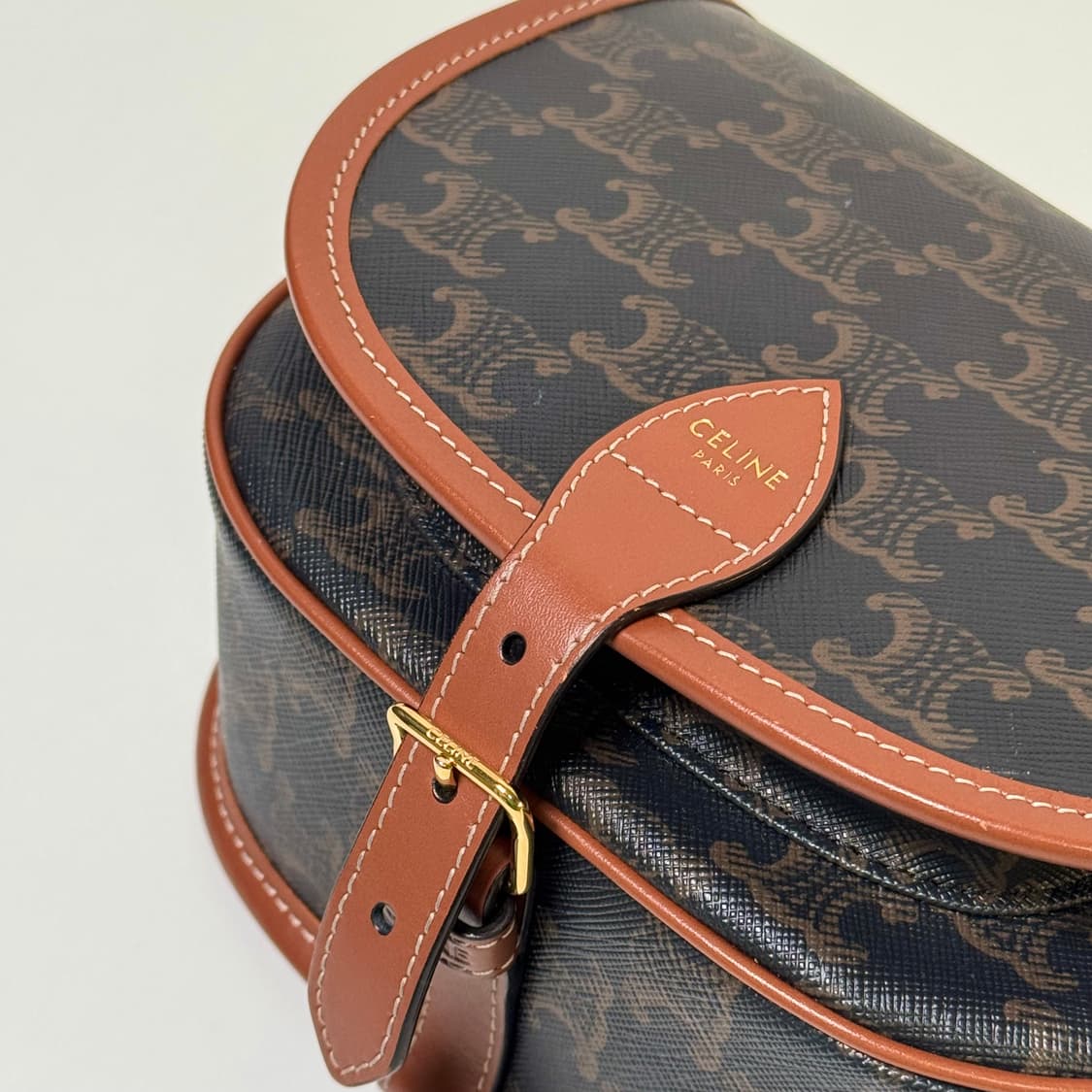 [정품]셀린느 트리옹프 폴코백 미디움 탄/숄더백 상품이미지3