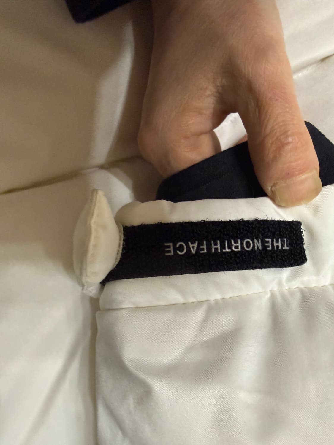 노스페이스 화이트 패딩  95  상품이미지6