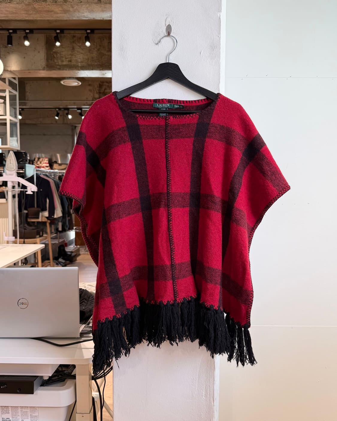 랄프 로렌 레드 체크 울 케이프  상품이미지1