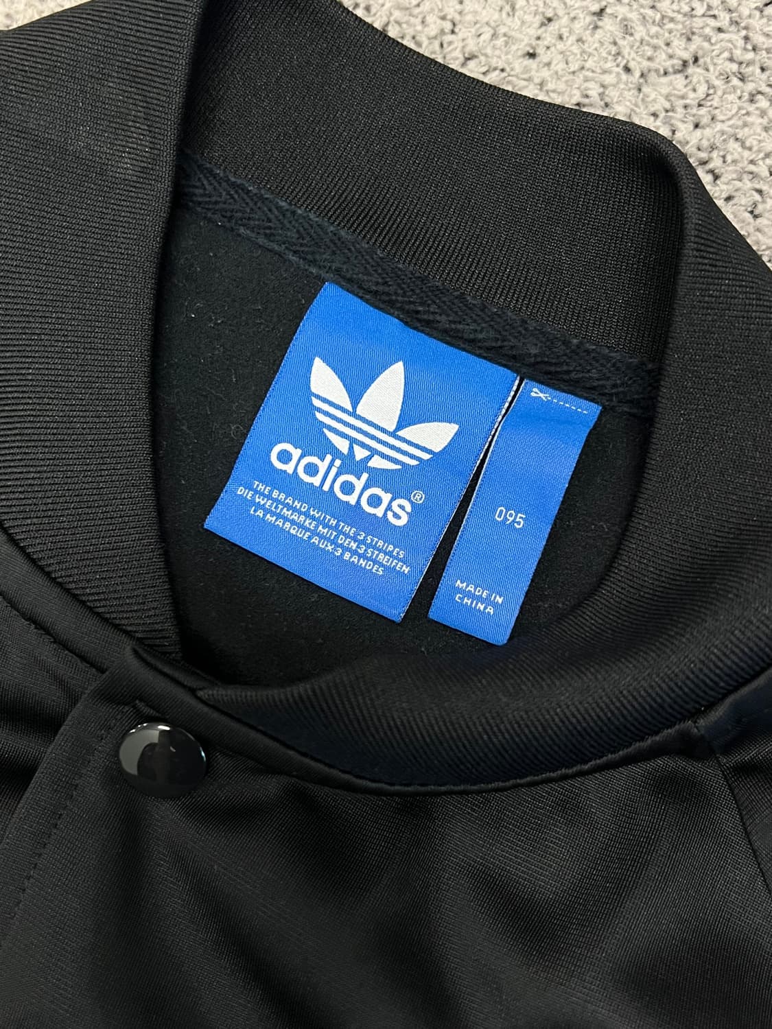 (95) 아디다스 니고 사이드라인 버튼 트랙탑 져지 블랙 상품이미지3