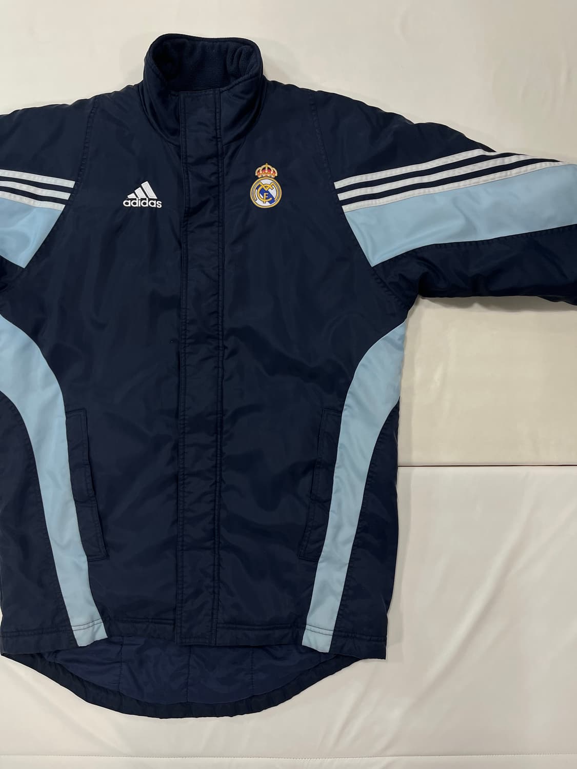 아디다스 레알 마드리드 CF 벤치 재킷 상품이미지6