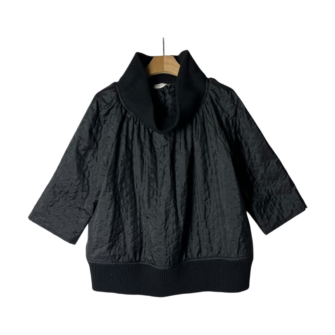 [Dries Van Noten] 드리스 반 노튼 블랙 퀼팅 크롭 탑 상품이미지1