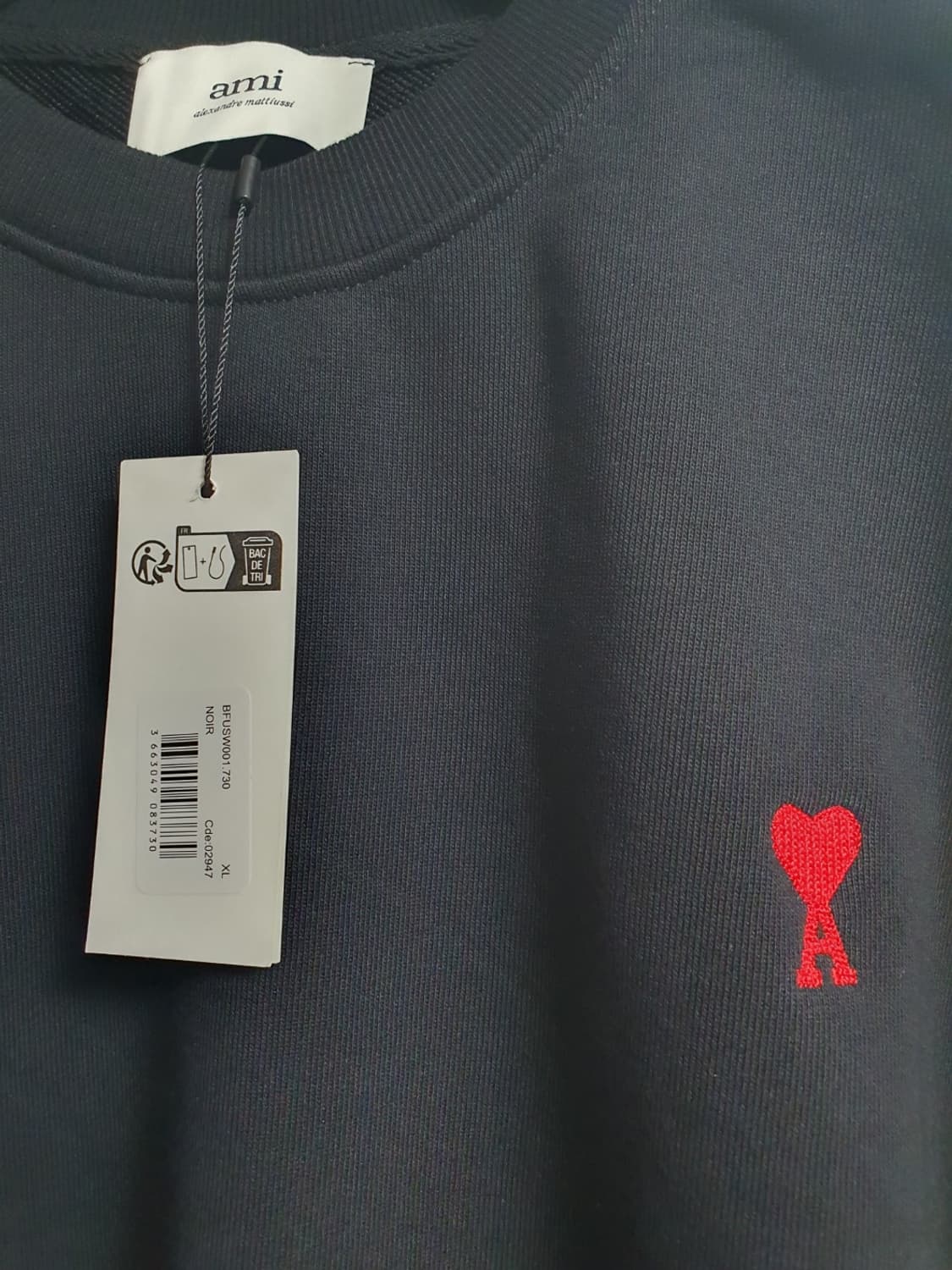 [미사용 새상품] 아미 맨투맨 스몰 하트로고 자수 블랙 XL 상품이미지3