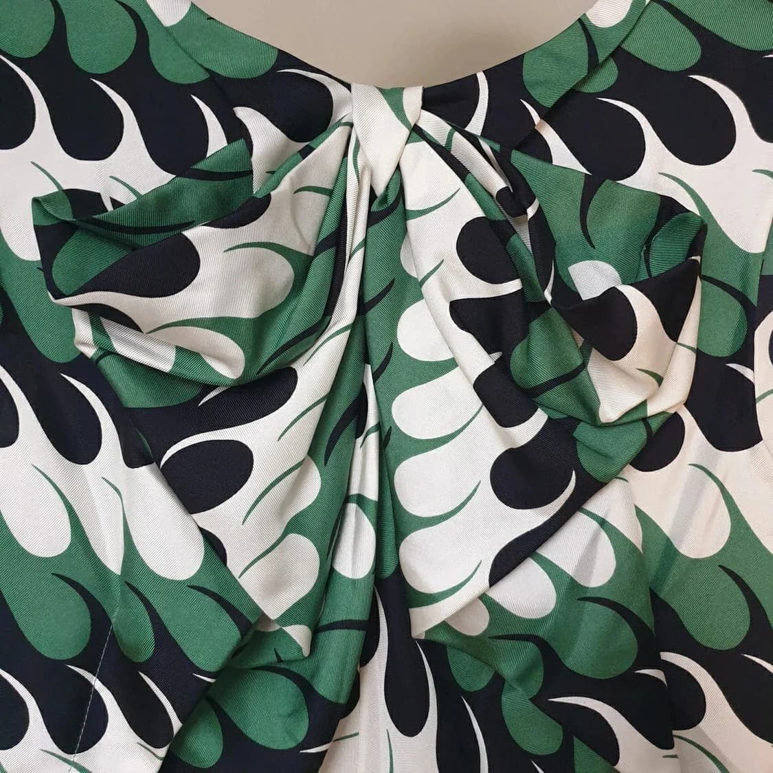 MARNI 마르니 리조트컬렉션 웨이브패턴 보우 실크 블라우스 상품이미지5