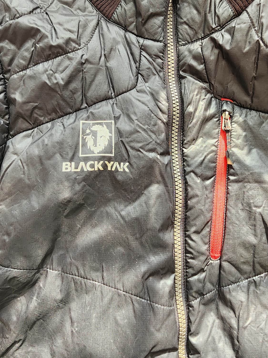 블랙야크 경량 패딩 조끼 팜. (95~100)사이즈 BLACK YAK 상품이미지4