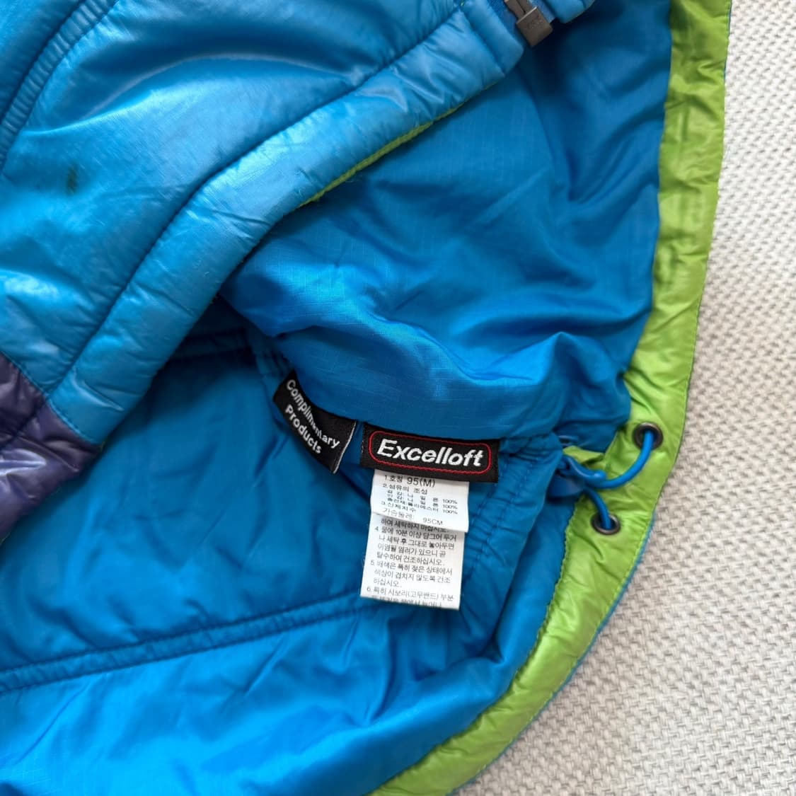 노스페이스 경량패딩 상품이미지3