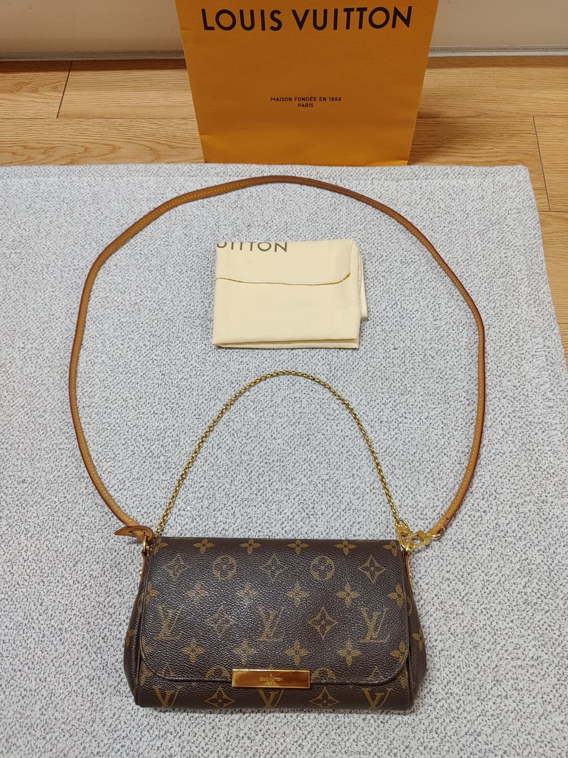 정품 루이비통 페이보릿 pm 크로스백 클러치백 상품이미지1