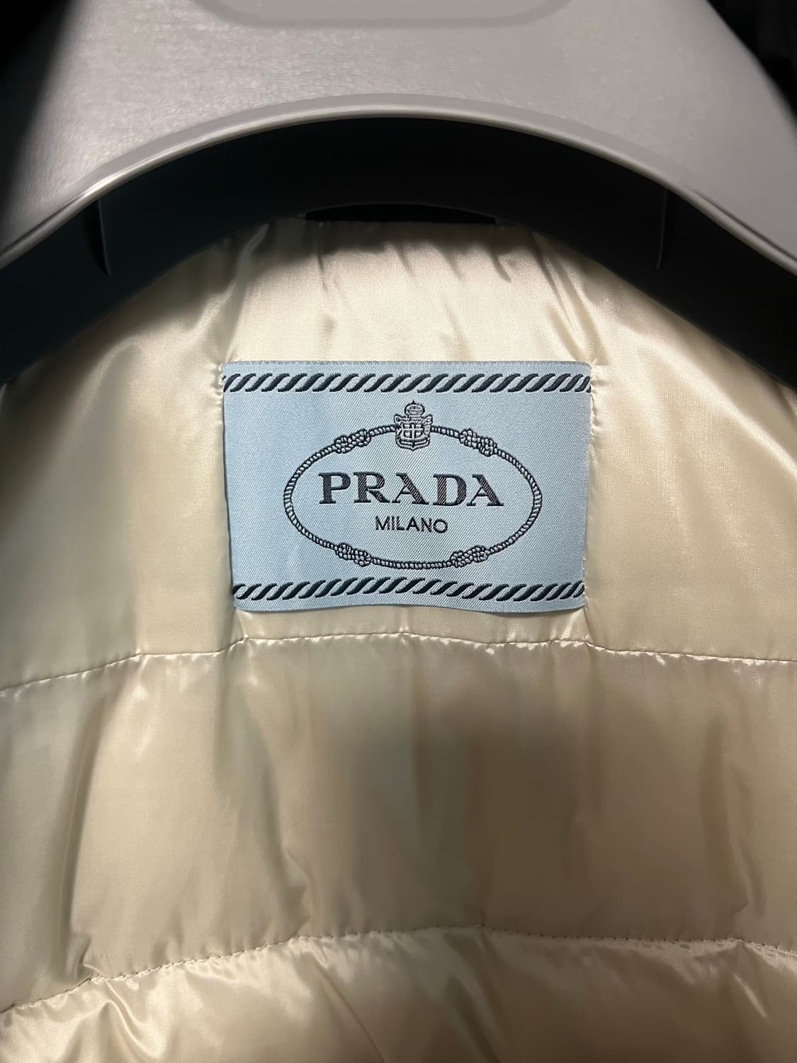 [40] 프라다 패딩조끼 블랙 상품이미지4