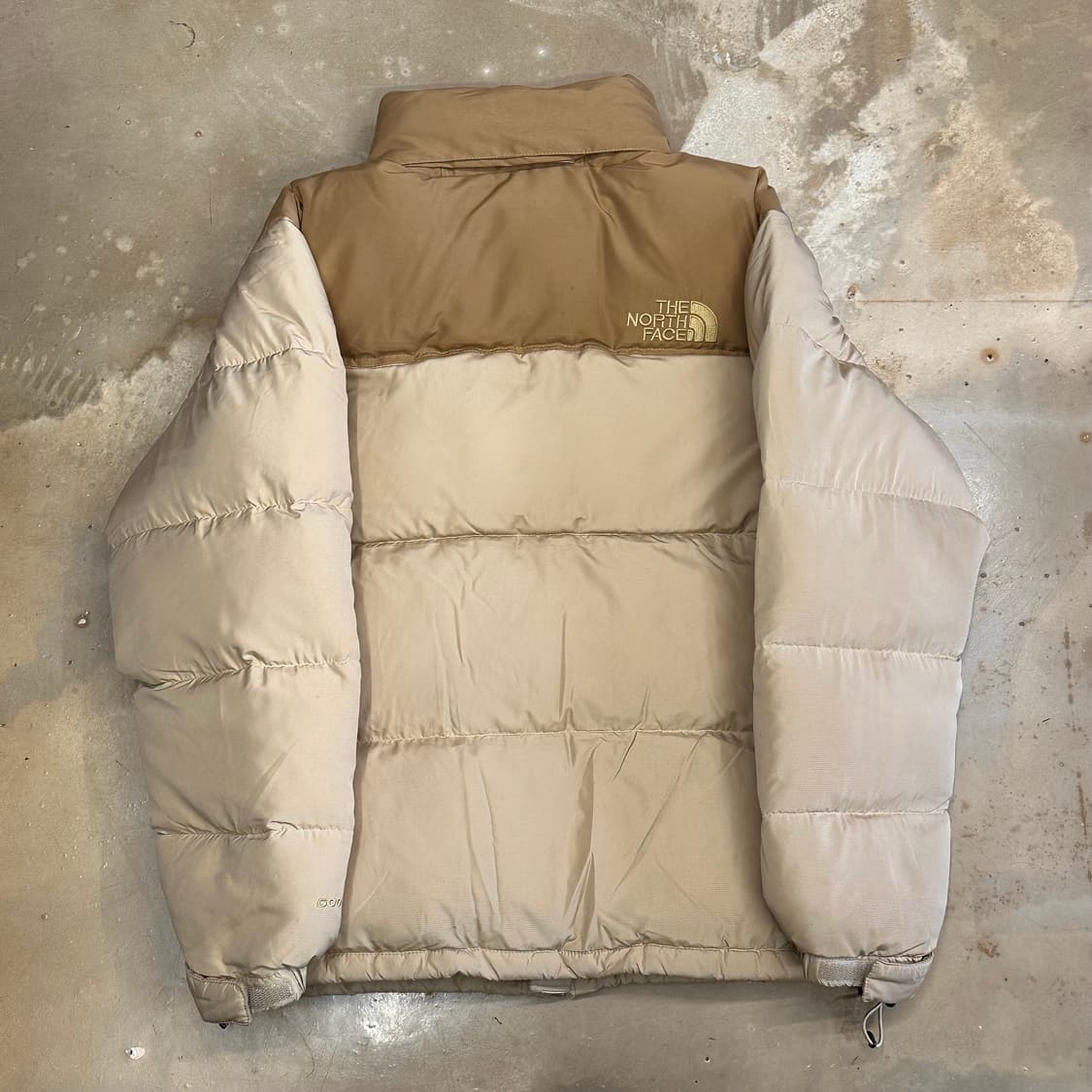 S 노스페이스 1996 눕시 600 브라운 다운 패딩 상품이미지3