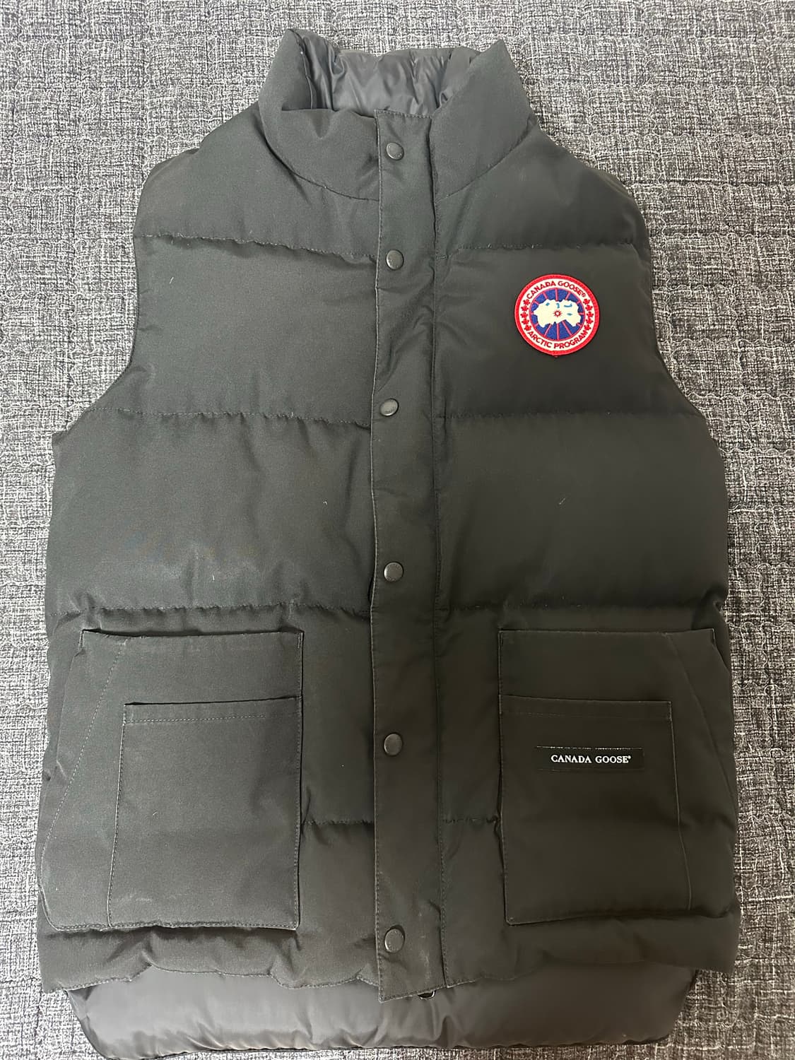 캐나다구스 패딩조끼 상품이미지1