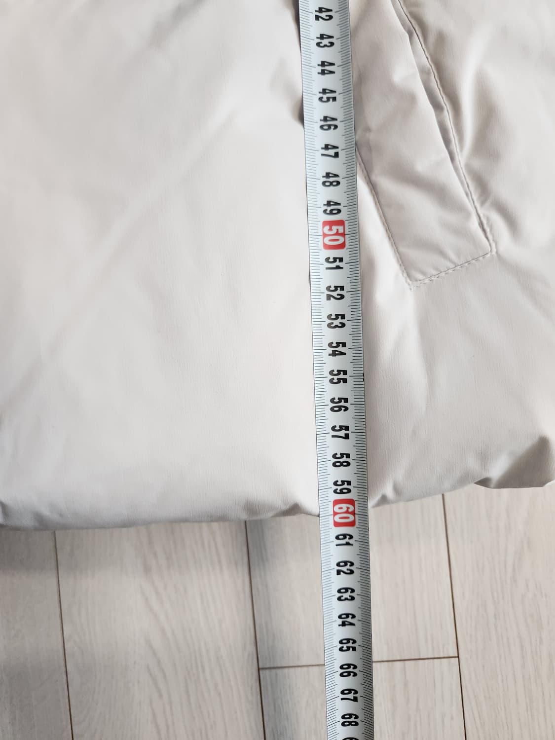 게스 남녀공용 베이직 푸퍼 덕다운 숏패딩 점퍼 사이즈90(s 상품이미지8