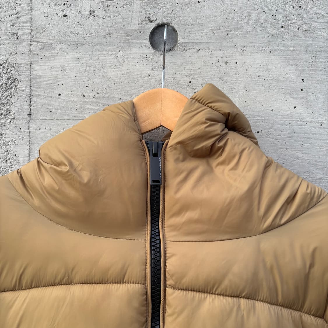 캘빈 클라인 진스 릴렉스핏 숏 블로킹 다운 파카 상품이미지3