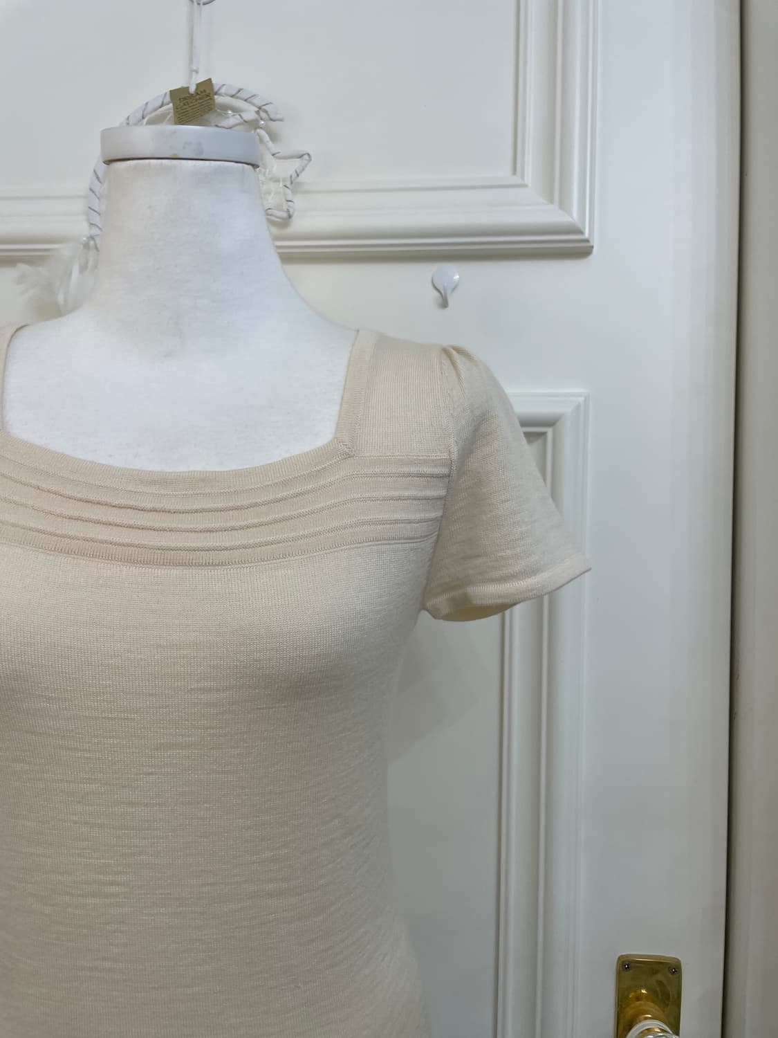 beige bust pleats puff basic knit top 상품이미지7